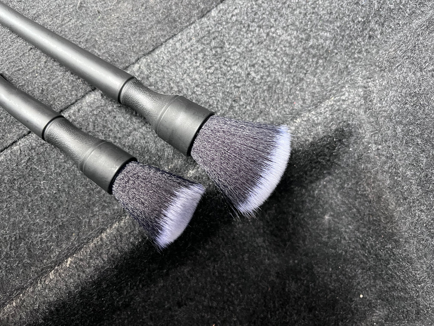 Pack 2 Pinceaux Detailing Voiture – Nylon Doux & Manche Ergonomique | VibeAuto